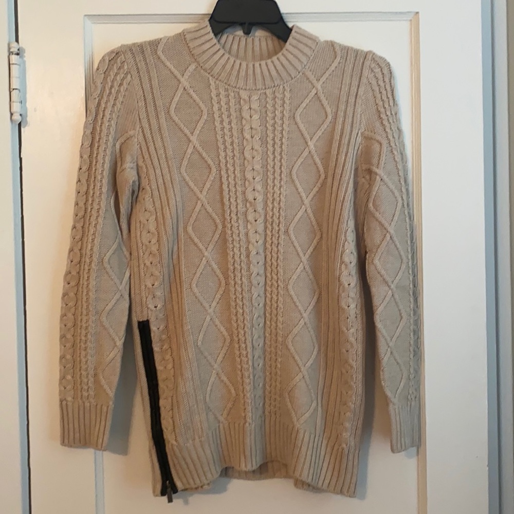 Banana Republic size M sweater with side zipper
